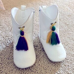 Majorette Booties Toddler size 7